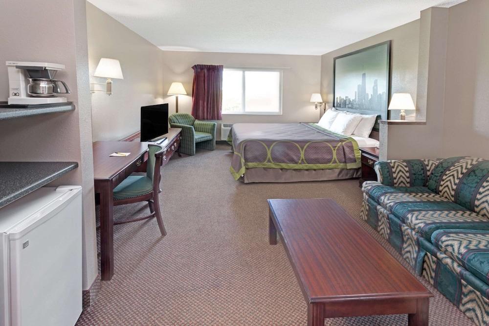 Super 8 By Wyndham Chicago O'Hare Airport Otel Elk Grove Village Dış mekan fotoğraf